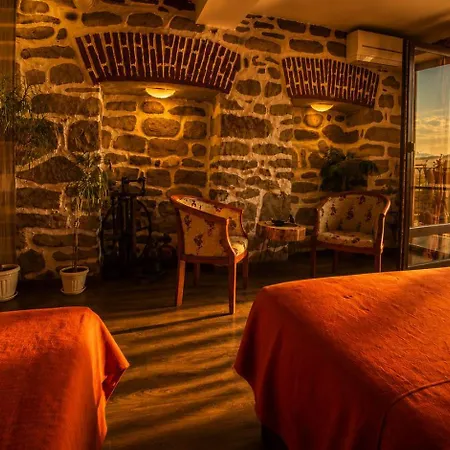 Stambolov Hotel 2*